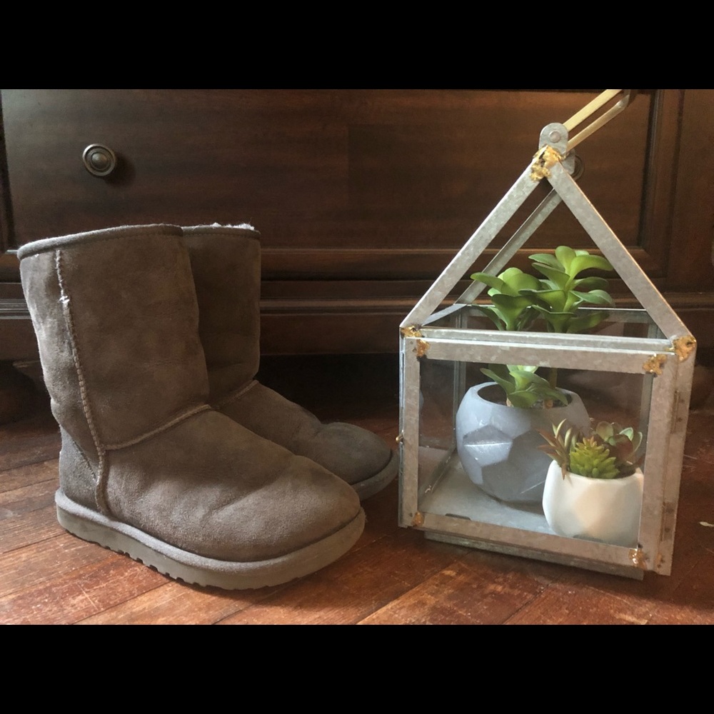 Ugg Short Boots